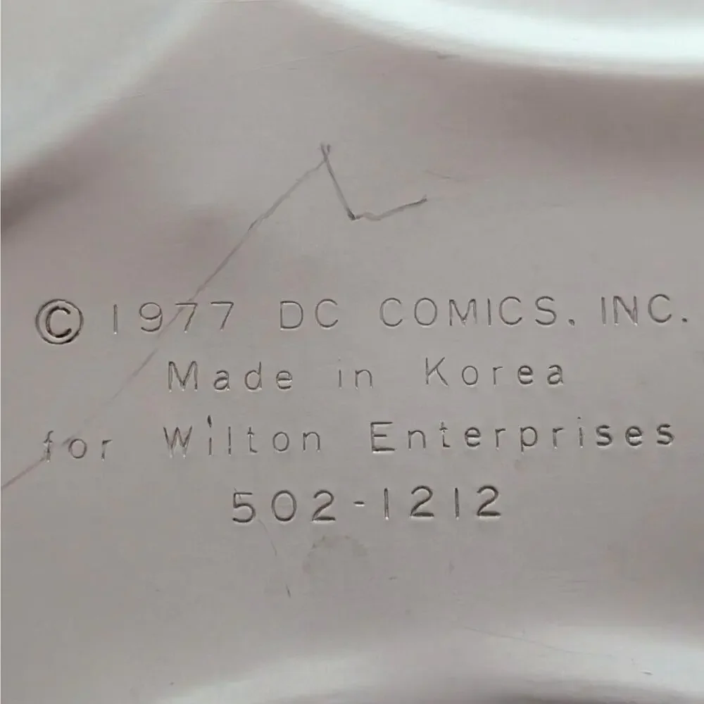 Vintage 1977 Wilton Superman Batman Cake Pan 502-1212 Retired Retro DC Comics